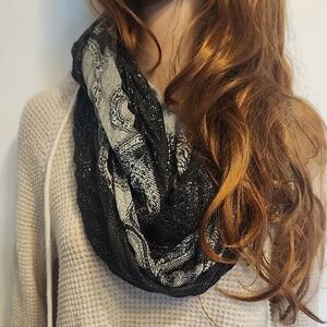 Elegant Black and Gray Women's Scarf